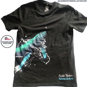 Very cool Whale T-Shirt from Ecuador South America size medium